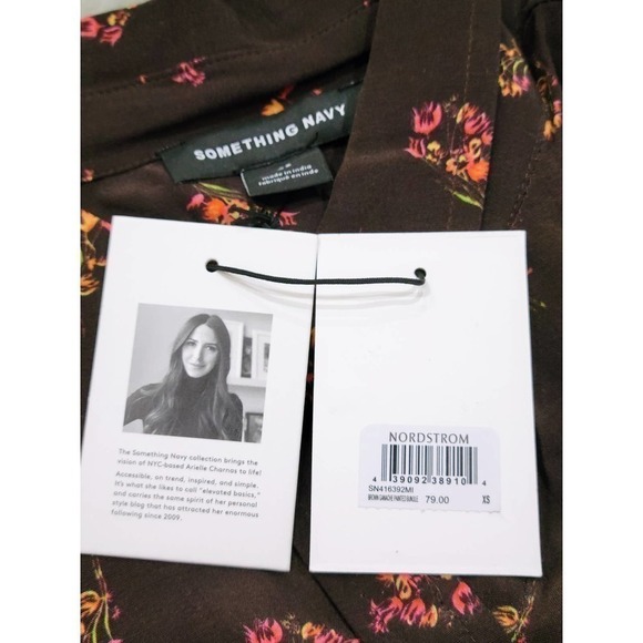 Something Navy Brown Floral Button Down Top Extra Small - Picture 7 of 7